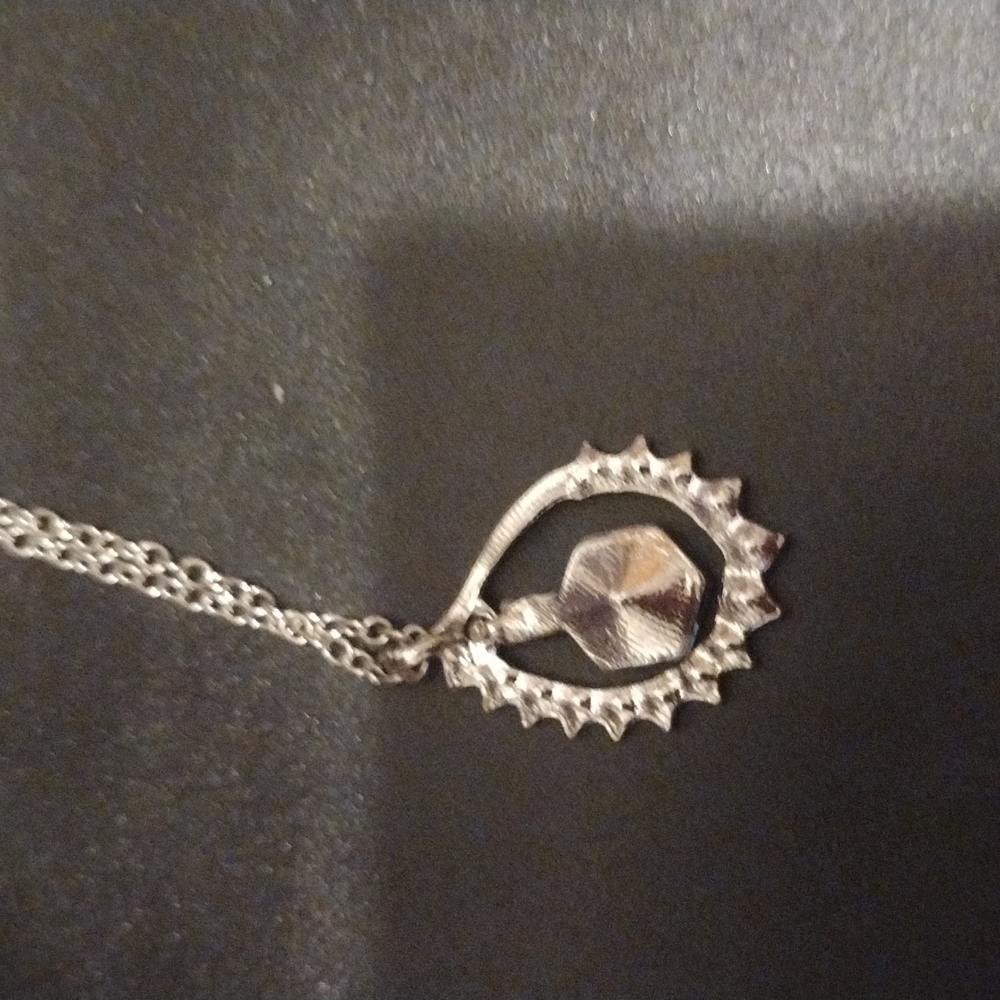 Floating Blue Topaz Rhinestone necklace - Picture 4 of 7